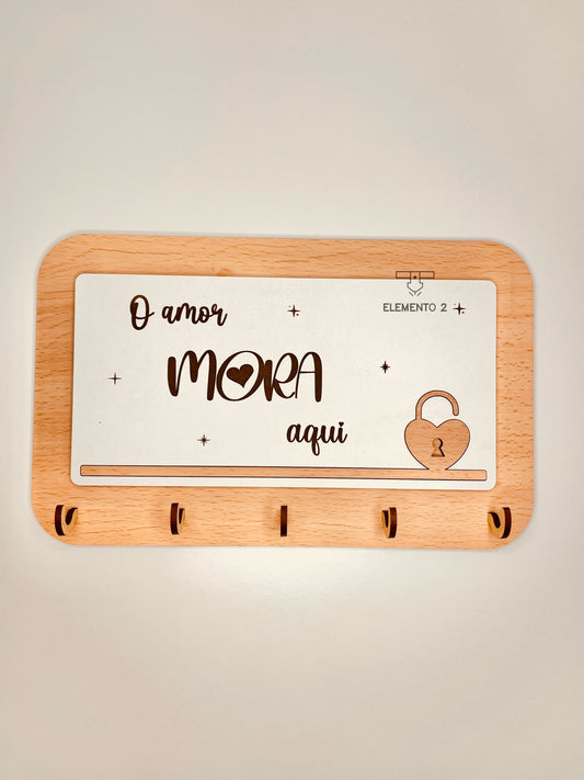 Chaveiro "O amor mora aqui"