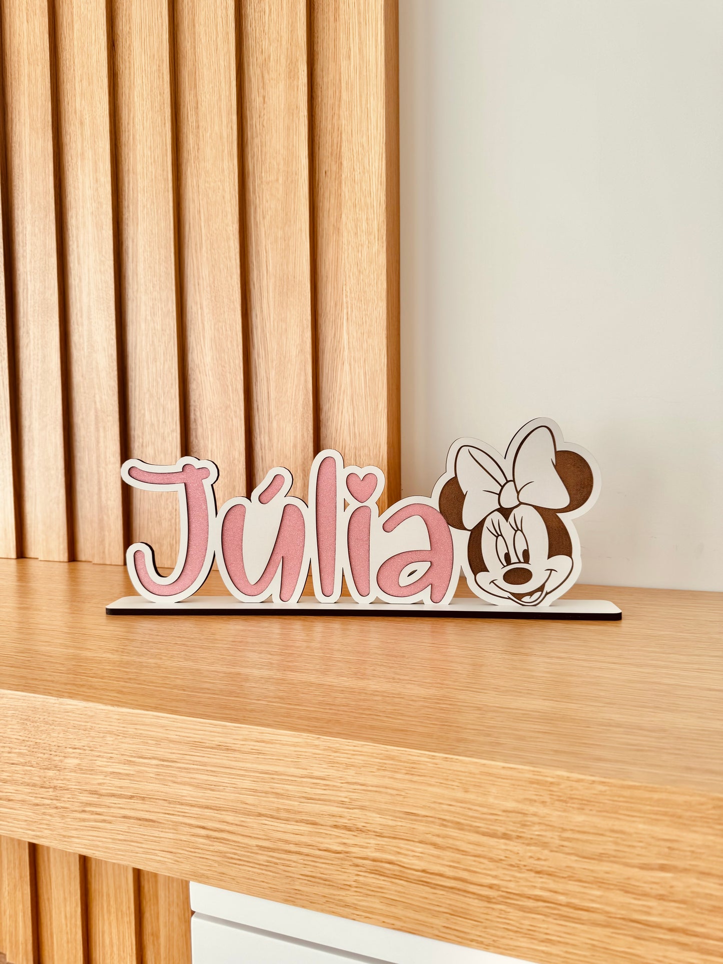 Nomes com cor "Minnie"