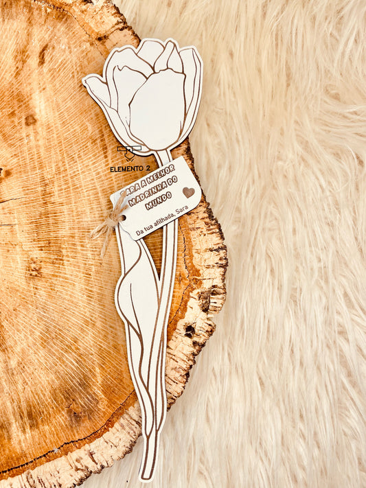 Tulipa com placa personalizada