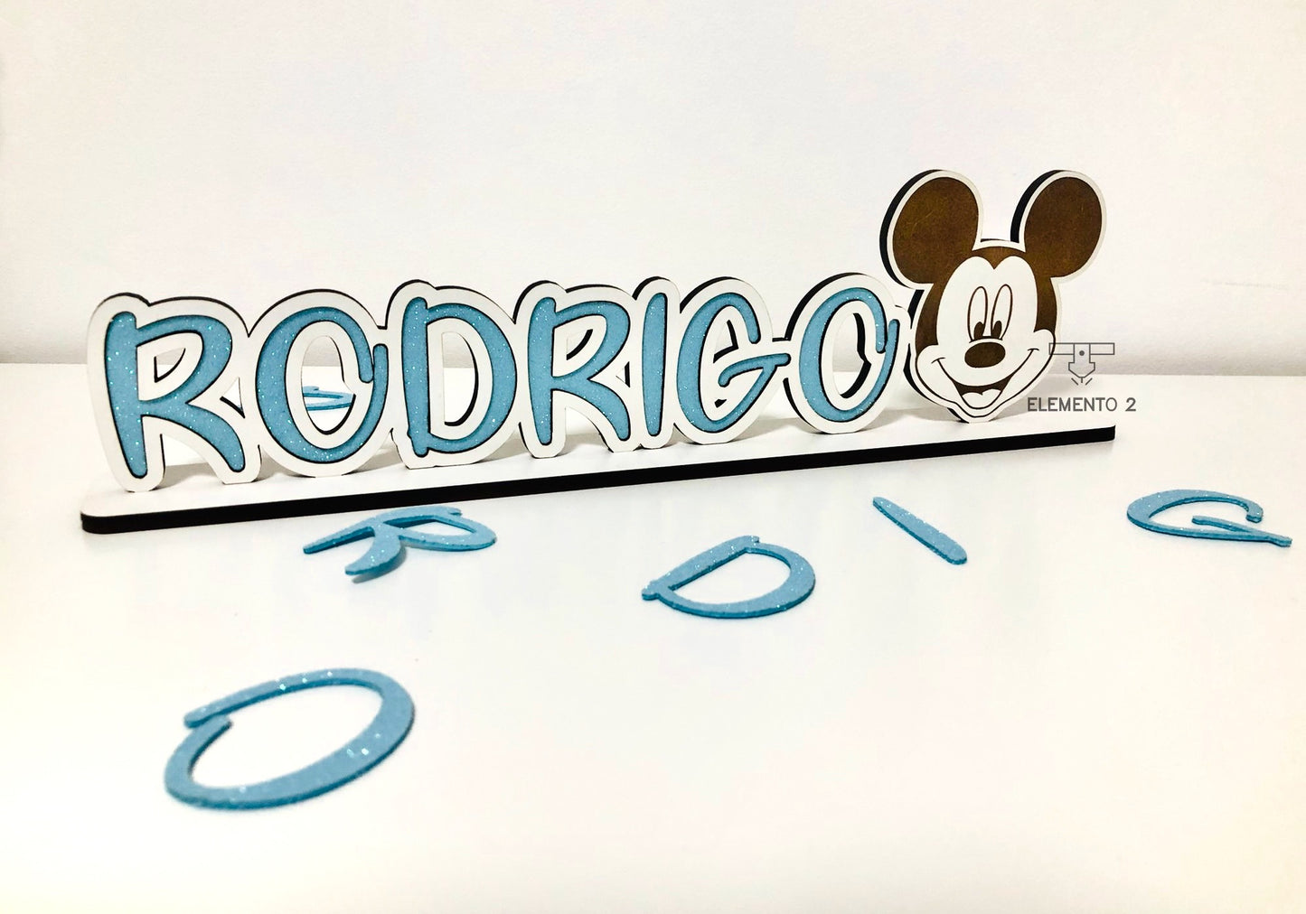 Nomes com cor "Mickey"